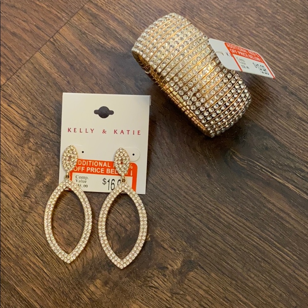 Sparkly dangle earrings & matching bracelet